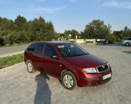 Червоний Шкода Фабія, об'ємом двигуна 1.2 л та пробігом 300 тис. км за 3600 $, фото 1 на Automoto.ua