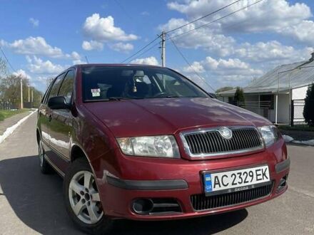 Червоний Шкода Фабія, об'ємом двигуна 1.2 л та пробігом 223 тис. км за 3500 $, фото 1 на Automoto.ua
