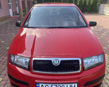 Красный Шкода Фабия, объемом двигателя 1.2 л и пробегом 135 тыс. км за 3200 $, фото 1 на Automoto.ua