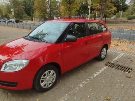 Шкода Фабия 2008 в Харькове на Automoto.ua Красный Шкода Фабия, объемом двигателя 1.2 л и пробегом 65 тыс. км за 5000 $, фото 1 на Automoto.ua