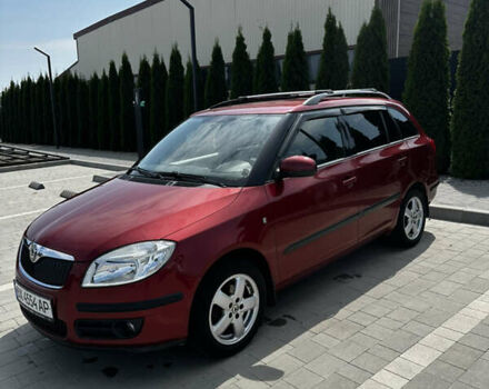Красный Шкода Фабия, объемом двигателя 1.2 л и пробегом 157 тыс. км за 5500 $, фото 1 на Automoto.ua