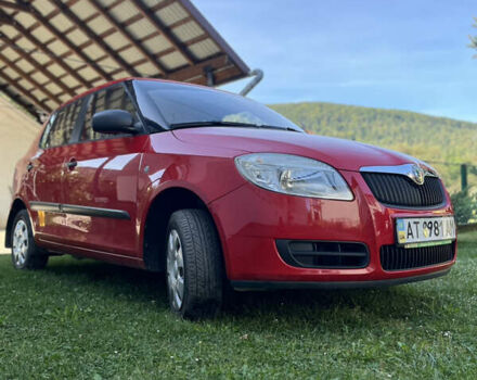 Красный Шкода Фабия, объемом двигателя 1.2 л и пробегом 112 тыс. км за 5900 $, фото 1 на Automoto.ua