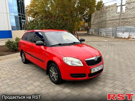 Красный Шкода Фабия, объемом двигателя 1.4 л и пробегом 146 тыс. км за 5499 $, фото 1 на Automoto.ua