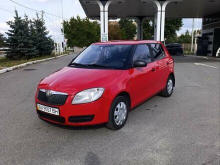 Красный Шкода Фабия, объемом двигателя 1.4 л и пробегом 250 тыс. км за 3550 $, фото 1 на Automoto.ua