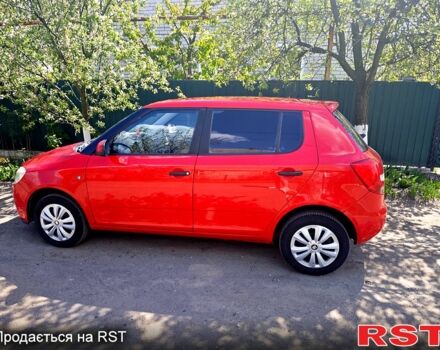 Красный Шкода Фабия, объемом двигателя 1.2 л и пробегом 0 тыс. км за 3000 $, фото 1 на Automoto.ua