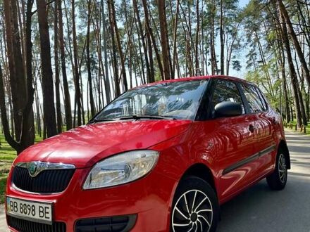 Червоний Шкода Фабія, об'ємом двигуна 1.2 л та пробігом 157 тис. км за 4500 $, фото 1 на Automoto.ua