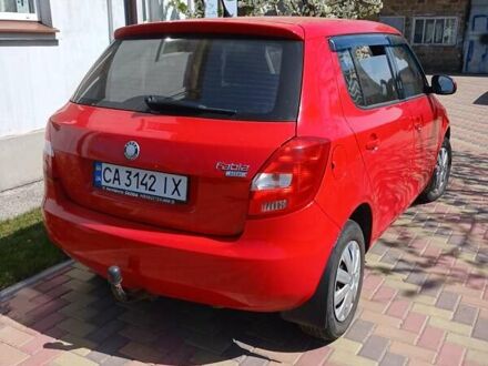 Червоний Шкода Фабія, об'ємом двигуна 1.2 л та пробігом 200 тис. км за 4000 $, фото 1 на Automoto.ua