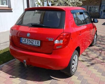 Красный Шкода Фабия, объемом двигателя 1.2 л и пробегом 200 тыс. км за 4000 $, фото 1 на Automoto.ua