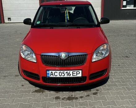 Красный Шкода Фабия, объемом двигателя 1.2 л и пробегом 150 тыс. км за 5100 $, фото 1 на Automoto.ua