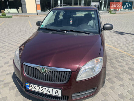 Красный Шкода Фабия, объемом двигателя 1.2 л и пробегом 174 тыс. км за 4850 $, фото 1 на Automoto.ua