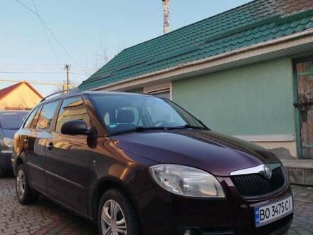 Червоний Шкода Фабія, об'ємом двигуна 1.4 л та пробігом 159 тис. км за 4950 $, фото 1 на Automoto.ua