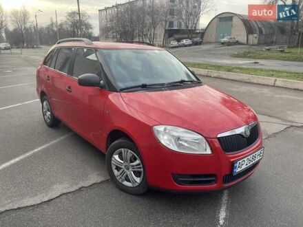 Червоний Шкода Фабія, об'ємом двигуна 1.2 л та пробігом 152 тис. км за 4250 $, фото 1 на Automoto.ua