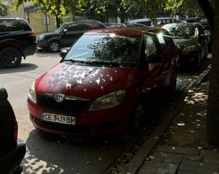 Красный Шкода Фабия, объемом двигателя 1.4 л и пробегом 231 тыс. км за 2300 $, фото 1 на Automoto.ua