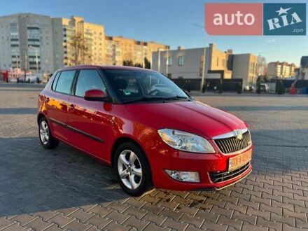 Шкода Фабия 2012 в Луцке на Automoto.ua Красный Шкода Фабия, объемом двигателя 1.2 л и пробегом 210 тыс. км за 5700 $, фото 1 на Automoto.ua