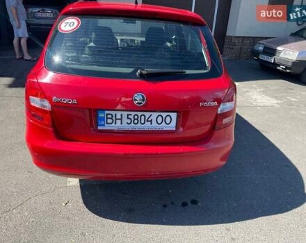 Красный Шкода Фабия, объемом двигателя 1.2 л и пробегом 296 тыс. км за 4400 $, фото 1 на Automoto.ua