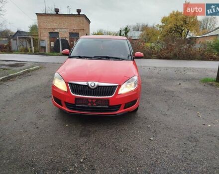 Червоний Шкода Фабія, об'ємом двигуна 1.4 л та пробігом 216 тис. км за 4700 $, фото 1 на Automoto.ua