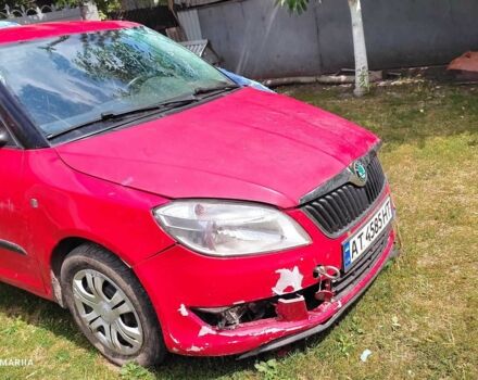 Червоний Шкода Фабія, об'ємом двигуна 1.6 л та пробігом 250 тис. км за 2500 $, фото 1 на Automoto.ua
