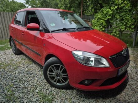 Червоний Шкода Фабія, об'ємом двигуна 1.6 л та пробігом 158 тис. км за 7000 $, фото 1 на Automoto.ua