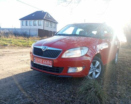 Красный Шкода Фабия, объемом двигателя 0 л и пробегом 235 тыс. км за 7800 $, фото 1 на Automoto.ua