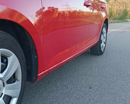 Красный Шкода Фабия, объемом двигателя 1 л и пробегом 258 тыс. км за 6400 $, фото 1 на Automoto.ua