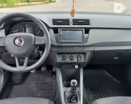 Шкода Фабия, объемом двигателя 1 л и пробегом 99 тыс. км за 7699 $, фото 27 на Automoto.ua