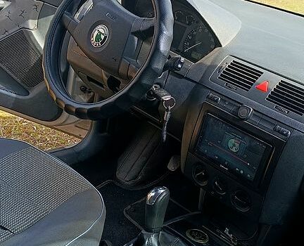 Шкода Фабія, об'ємом двигуна 1.4 л та пробігом 222 тис. км за 3500 $, фото 7 на Automoto.ua