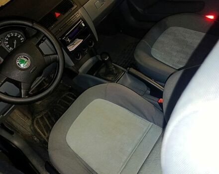 Шкода Фабия, объемом двигателя 1.4 л и пробегом 175 тыс. км за 3100 $, фото 4 на Automoto.ua