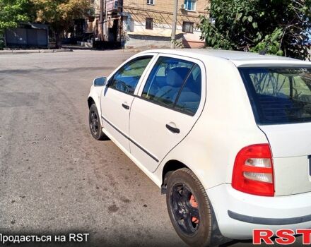 Шкода Фабия, объемом двигателя 1.4 л и пробегом 200 тыс. км за 1800 $, фото 1 на Automoto.ua