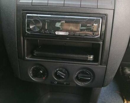 Шкода Фабия, объемом двигателя 1.2 л и пробегом 211 тыс. км за 4300 $, фото 15 на Automoto.ua