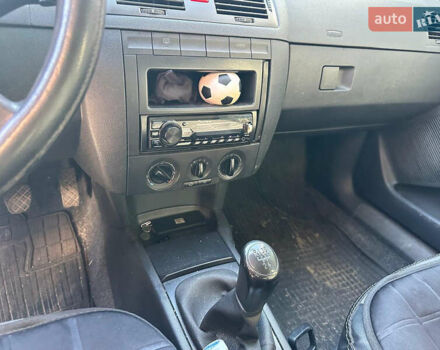 Шкода Фабия, объемом двигателя 1.2 л и пробегом 196 тыс. км за 3400 $, фото 6 на Automoto.ua