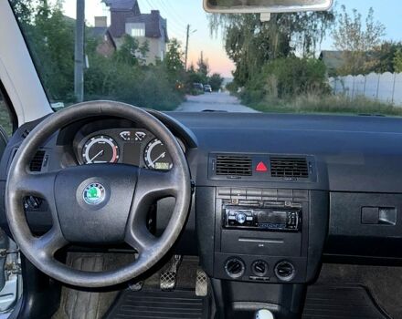 Шкода Фабія, об'ємом двигуна 1.2 л та пробігом 115 тис. км за 2250 $, фото 13 на Automoto.ua