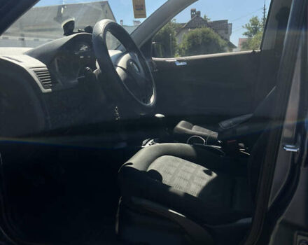 Шкода Фабия, объемом двигателя 1.2 л и пробегом 251 тыс. км за 4450 $, фото 14 на Automoto.ua