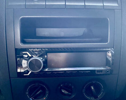 Шкода Фабия, объемом двигателя 1.39 л и пробегом 198 тыс. км за 4000 $, фото 10 на Automoto.ua