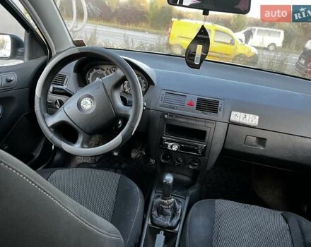 Шкода Фабія, об'ємом двигуна 1.2 л та пробігом 154 тис. км за 4500 $, фото 5 на Automoto.ua