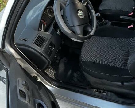 Шкода Фабія, об'ємом двигуна 1.2 л та пробігом 154 тис. км за 4500 $, фото 16 на Automoto.ua