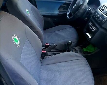 Шкода Фабия, объемом двигателя 1.4 л и пробегом 175 тыс. км за 4000 $, фото 5 на Automoto.ua