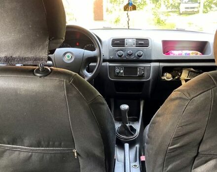 Шкода Фабия, объемом двигателя 1.2 л и пробегом 157 тыс. км за 5500 $, фото 2 на Automoto.ua