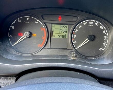 Шкода Фабия, объемом двигателя 1.2 л и пробегом 157 тыс. км за 5500 $, фото 5 на Automoto.ua