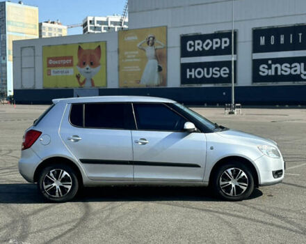 Шкода Фабия, объемом двигателя 1.42 л и пробегом 273 тыс. км за 4600 $, фото 1 на Automoto.ua