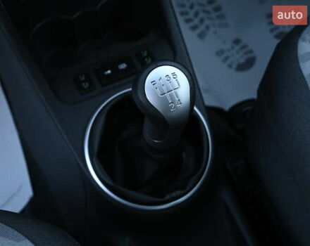 Шкода Фабія, об'ємом двигуна 1.39 л та пробігом 184 тис. км за 5800 $, фото 22 на Automoto.ua