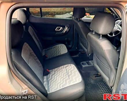 Шкода Фабия, объемом двигателя 1.2 л и пробегом 198 тыс. км за 3950 $, фото 7 на Automoto.ua