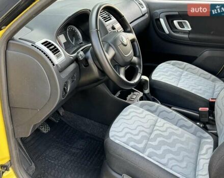 Шкода Фабия, объемом двигателя 1.2 л и пробегом 180 тыс. км за 5750 $, фото 22 на Automoto.ua