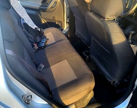Шкода Фабия, объемом двигателя 1.2 л и пробегом 195 тыс. км за 4500 $, фото 4 на Automoto.ua