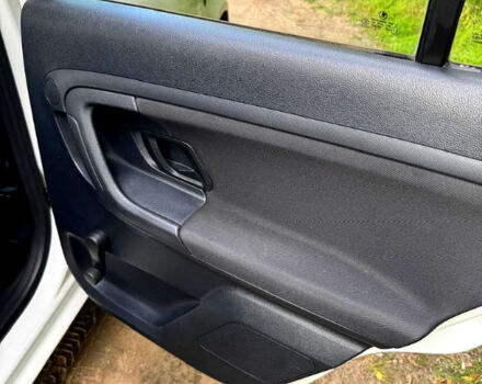 Шкода Фабия, объемом двигателя 1.4 л и пробегом 173 тыс. км за 4700 $, фото 9 на Automoto.ua