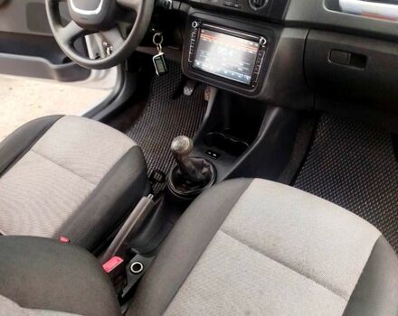 Шкода Фабія 2012 у Харкові на Automoto.ua Шкода Фабія, об'ємом двигуна 14 л та пробігом 230 тис. км за 4700 $, фото 10 на Automoto.ua