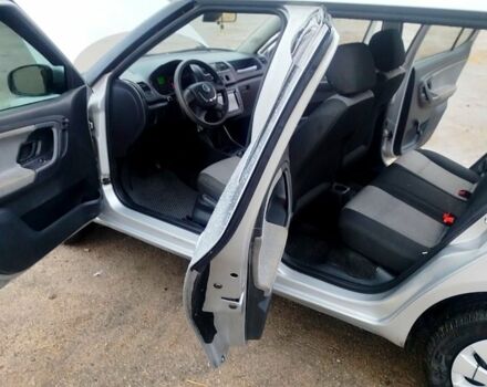 Шкода Фабія 2012 у Харкові на Automoto.ua Шкода Фабія, об'ємом двигуна 14 л та пробігом 230 тис. км за 4700 $, фото 8 на Automoto.ua