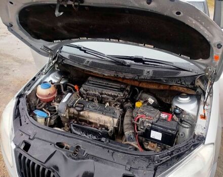 Шкода Фабія 2012 у Харкові на Automoto.ua Шкода Фабія, об'ємом двигуна 14 л та пробігом 230 тис. км за 4700 $, фото 11 на Automoto.ua