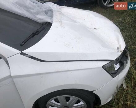 Шкода Фабия, объемом двигателя 1 л и пробегом 238 тыс. км за 2600 $, фото 2 на Automoto.ua