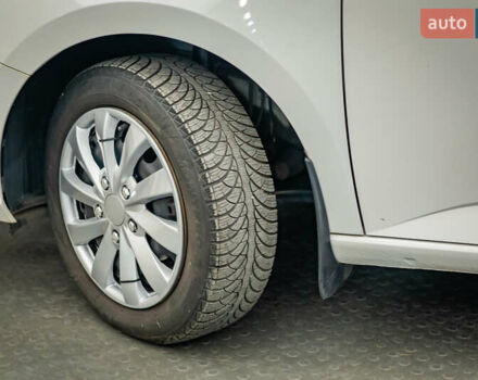 Шкода Фабия, объемом двигателя 1 л и пробегом 68 тыс. км за 8258 $, фото 7 на Automoto.ua