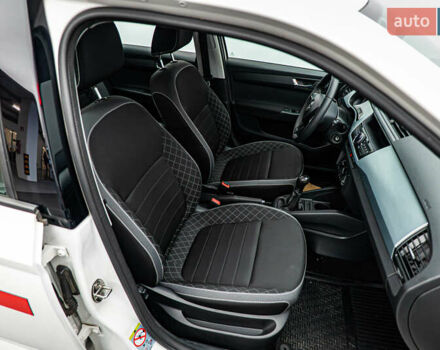 Шкода Фабия, объемом двигателя 1 л и пробегом 88 тыс. км за 8434 $, фото 9 на Automoto.ua